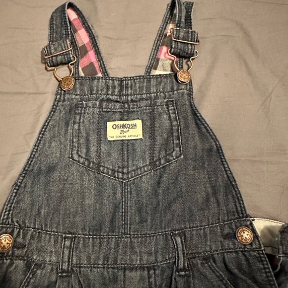 Girls 5T lined Osh Kosh overalls. - Picture 5 of 5